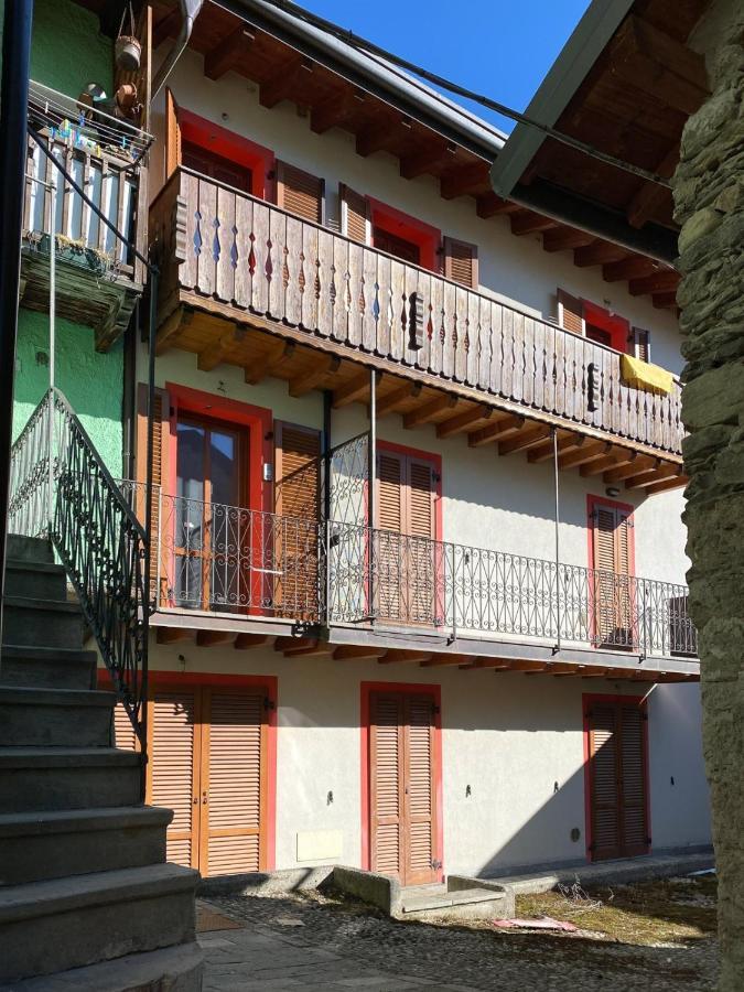 Mansarda Corno D'Aola Apartment Ponte Di Legno Luaran gambar